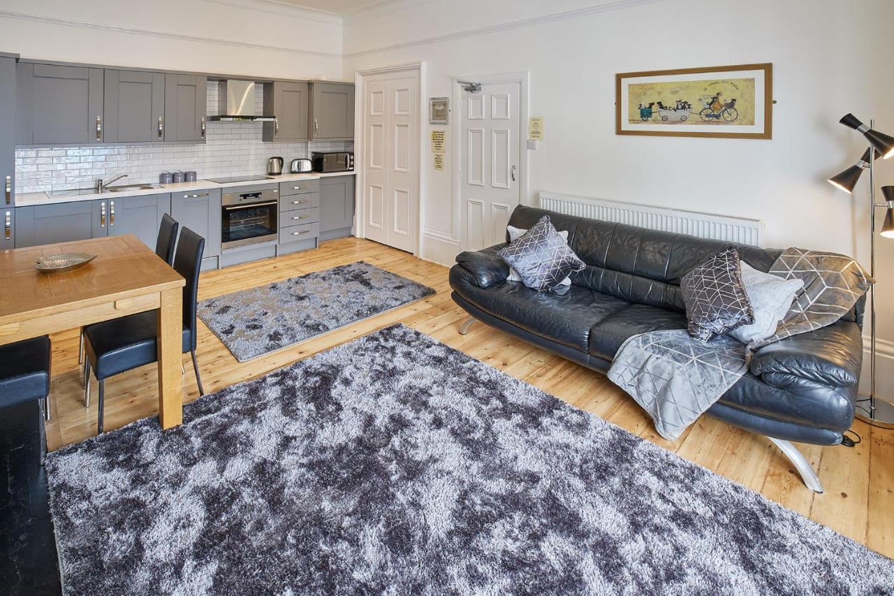 Apartment 3, Khyber Lodge Apartments וויטבי מראה חיצוני תמונה
